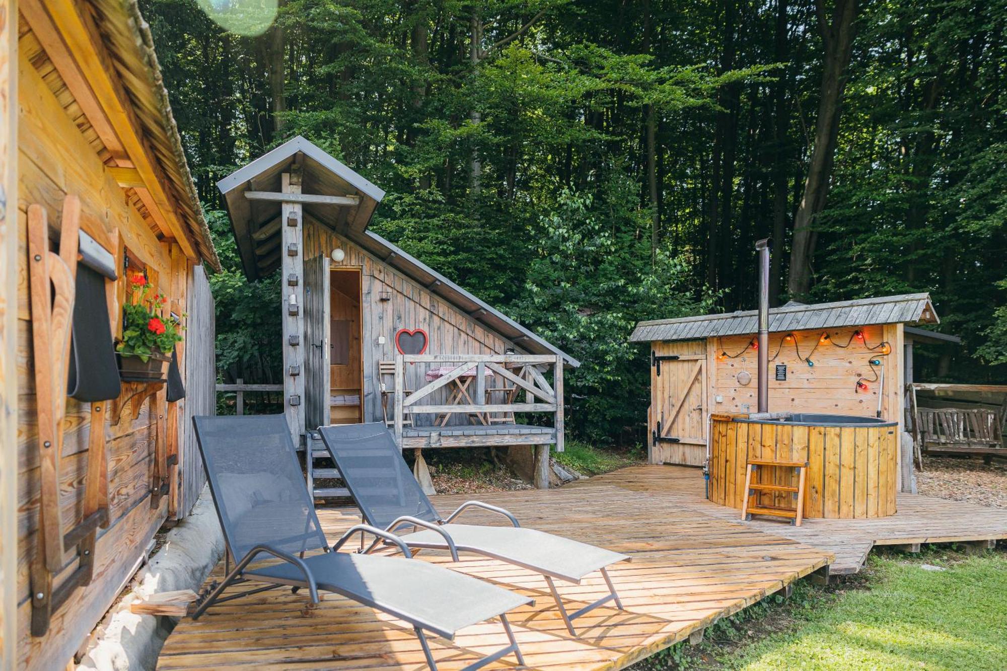 Alp Glamping Village Radovljica Esterno foto